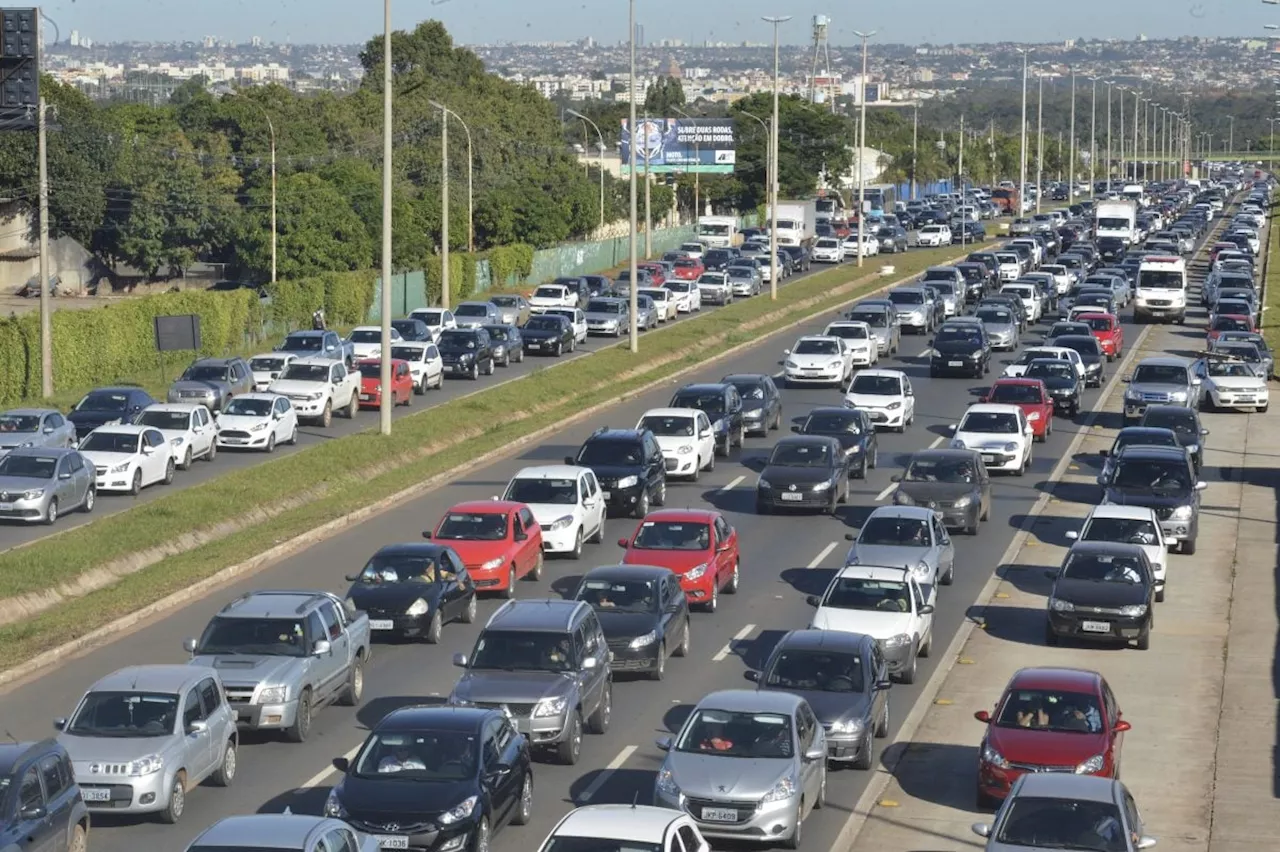 Senado aprova PEC que isenta do IPVA carros com 20 anos ou mais