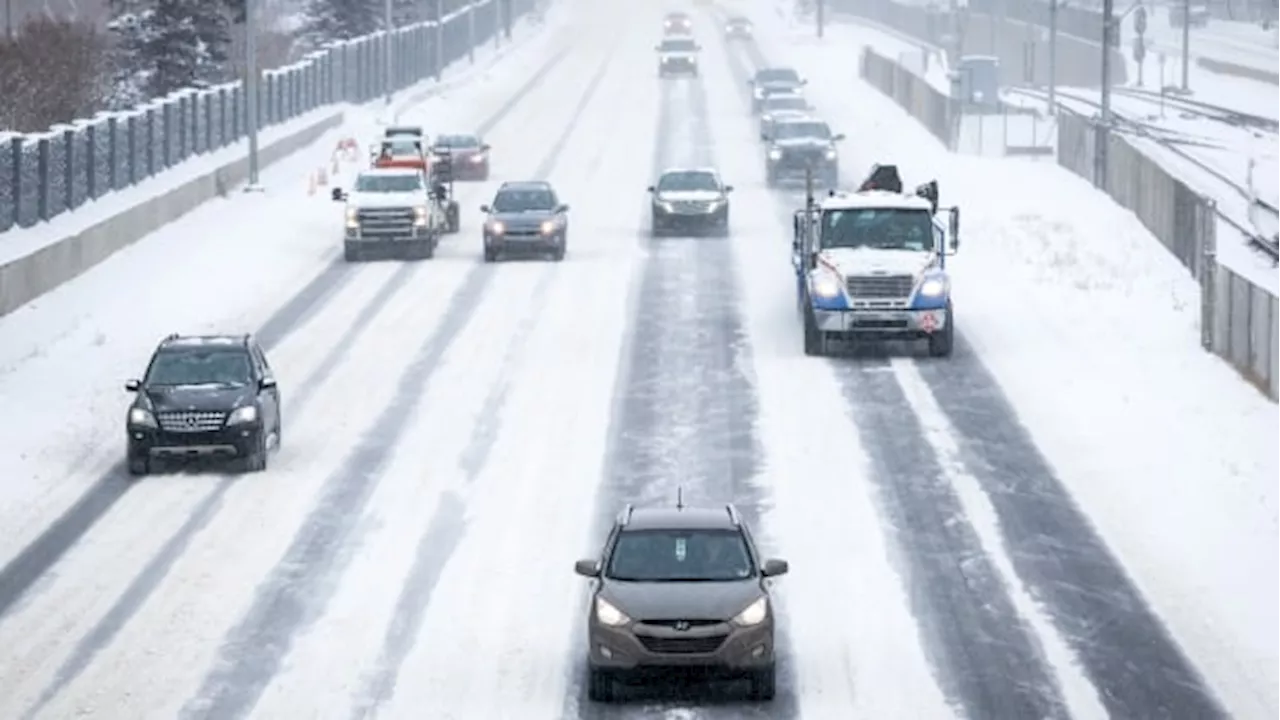 Calgarians could be fined for shovelling driveway snow into roads, bike lanes if bylaw approved