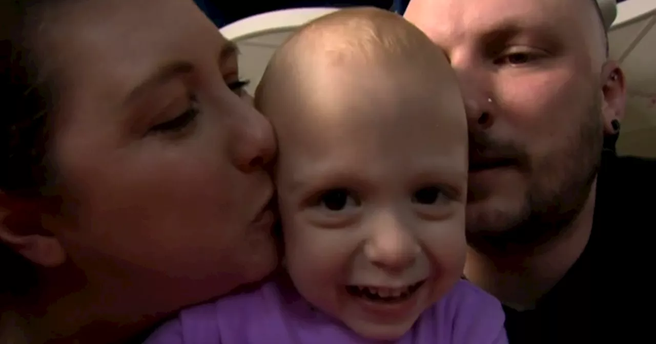 Texas teacher donates kidney to save life of toddler she did not know