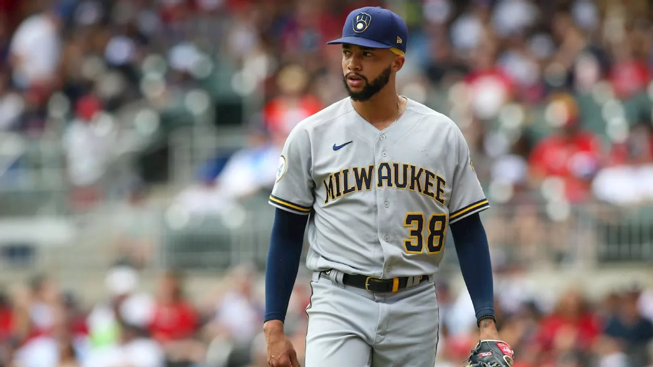 Brewers' Devin Williams out with stress fractures in back, sources say