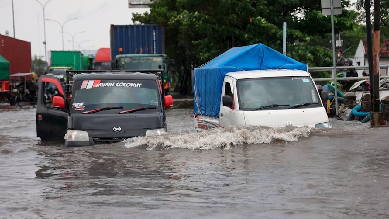 Cuaca Ekstrem, Pekalongan dan Semarang Dilanda Banjir