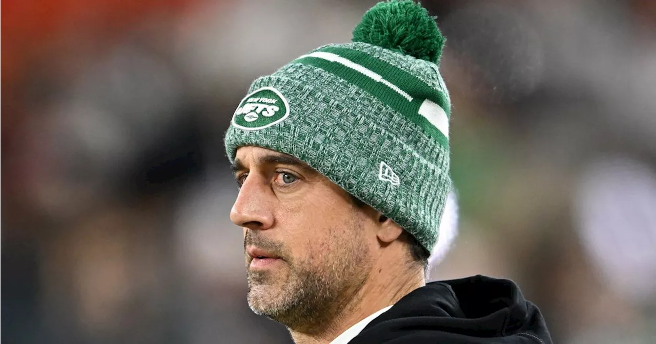 Aaron Rodgers Reportedly Shared Conspiracy Theories About Sandy Hook With CNN Reporter