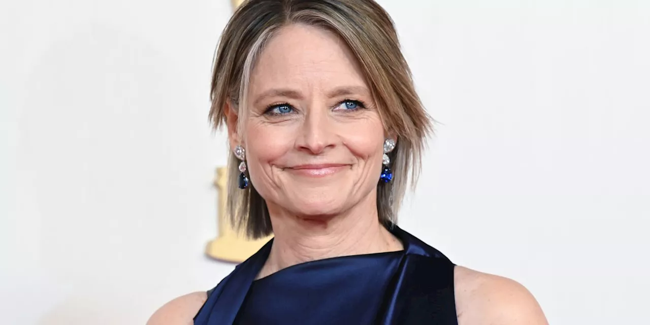 Jodie Foster Wore the Tinted Moisturizer Shoppers in Their 50s Say “Smooths Out” Pores