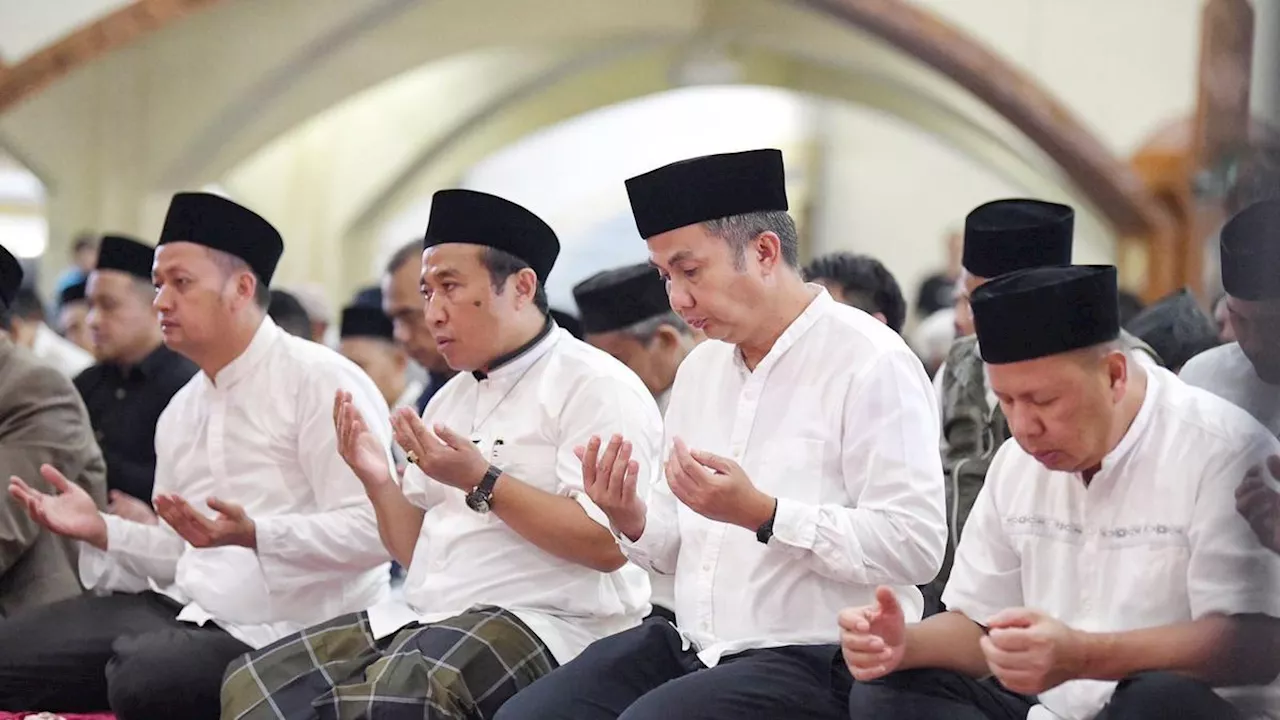 Hari Ketiga Ramadan, Duafa dan Marbut Terima Santunan dari Pemerintah Jabar