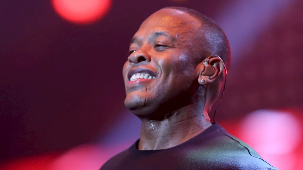 Dr. Dre to receive Hollywood Walk of Fame star