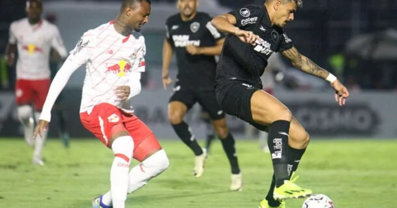 Com um a menos, Botafogo segura Bragantino e vai à fase de grupos da Libertadores