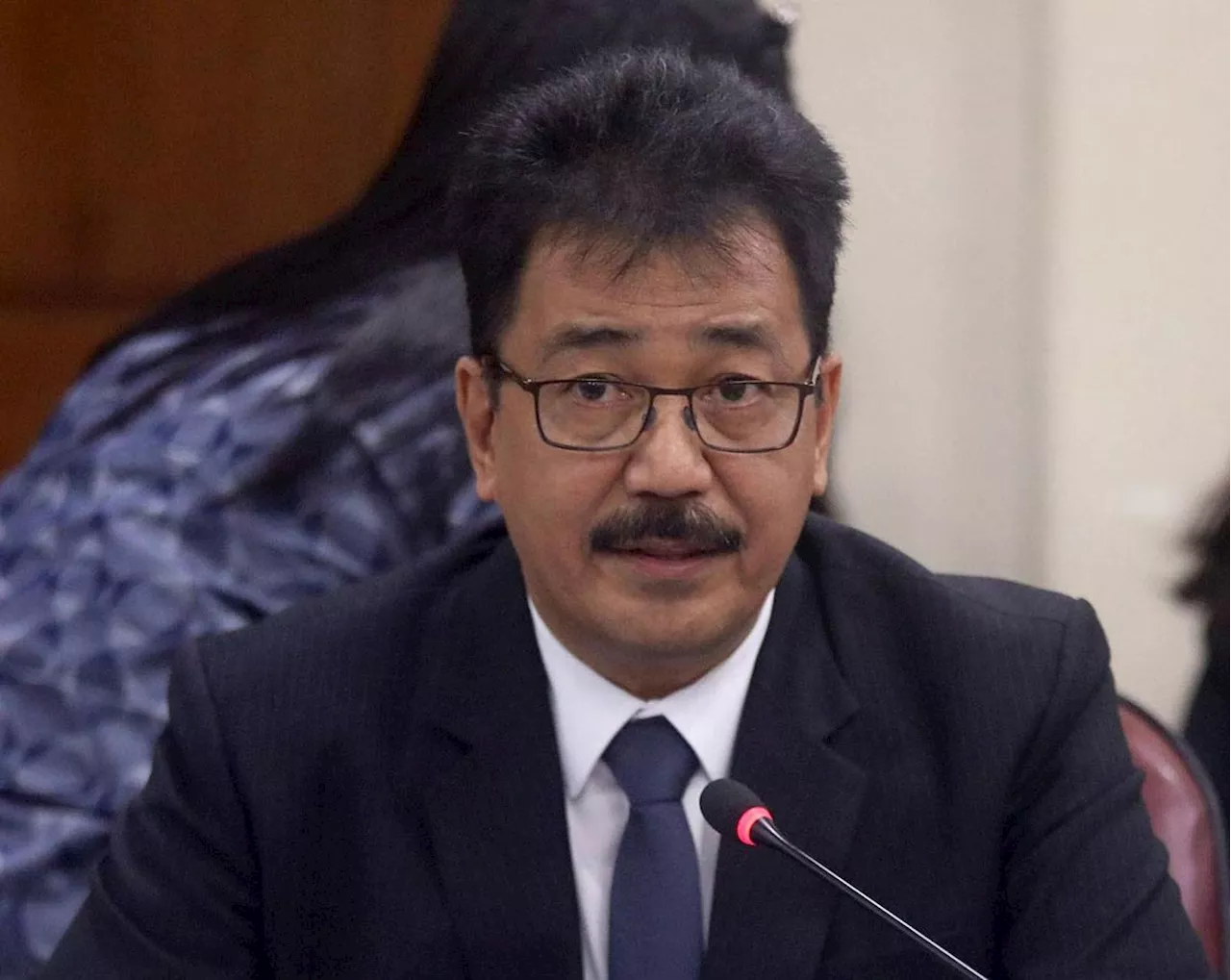 CHEd Chairman denies favoring supplier amid corruption allegations