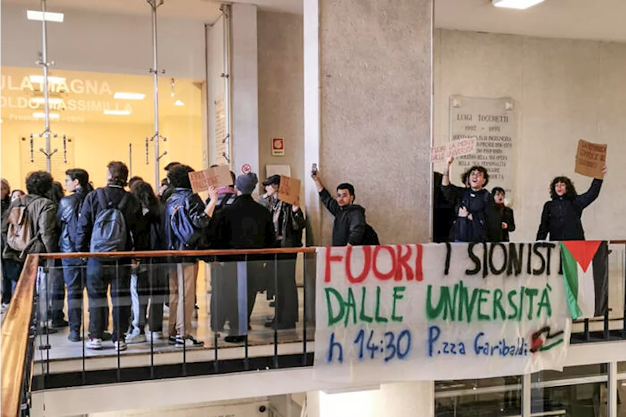 Protesta degli studenti, salta un dibattito all'Università Federico II