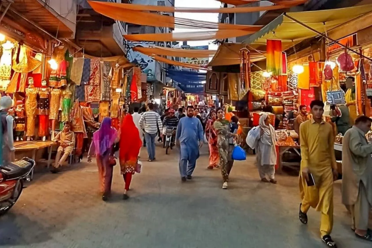 LHC allows markets to remain open till midnight until Eid