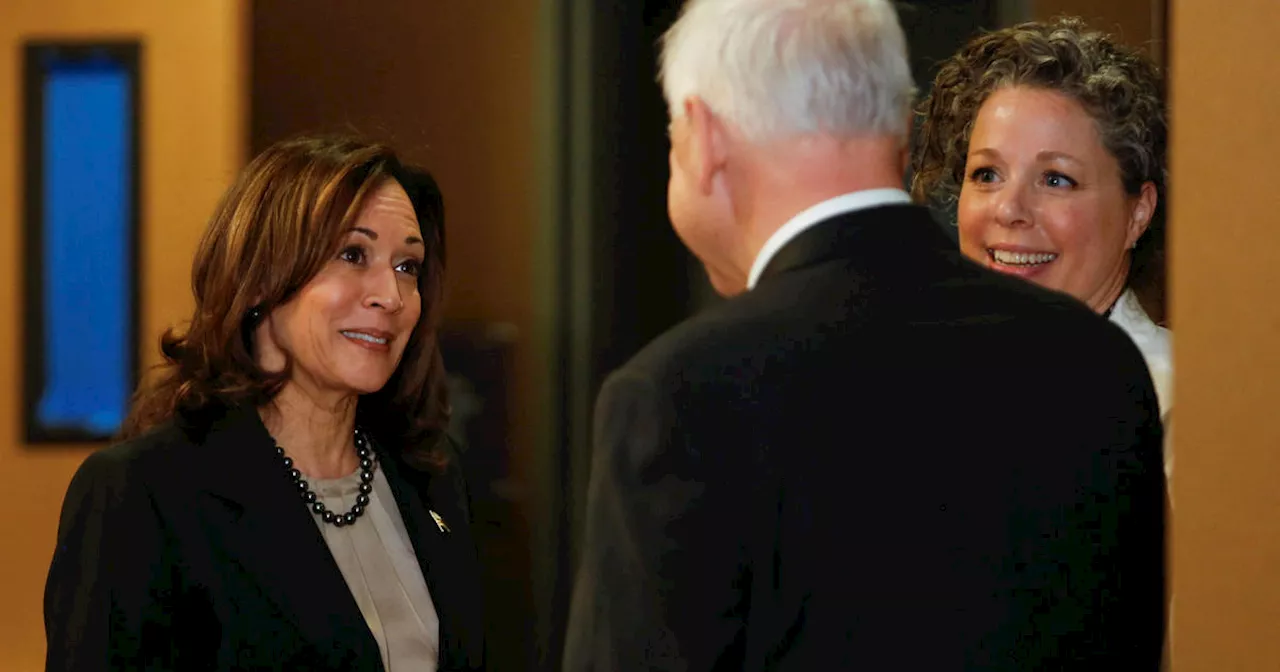 Kamala Harris visits Minnesota clinic that performs abortions: 'We are facing a very serious health crisis'