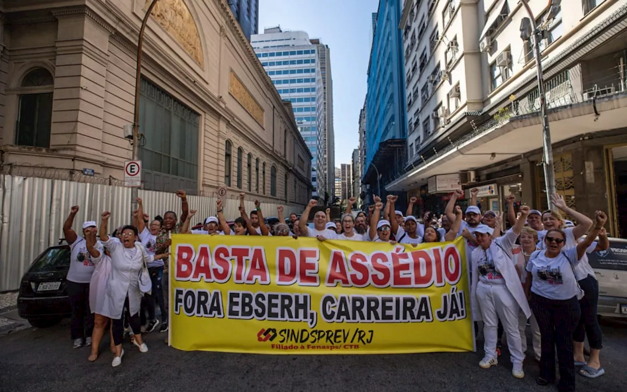 Profissionais da Saúde protestam contra portaria de Nísia Trindade que afeta hospitais federais