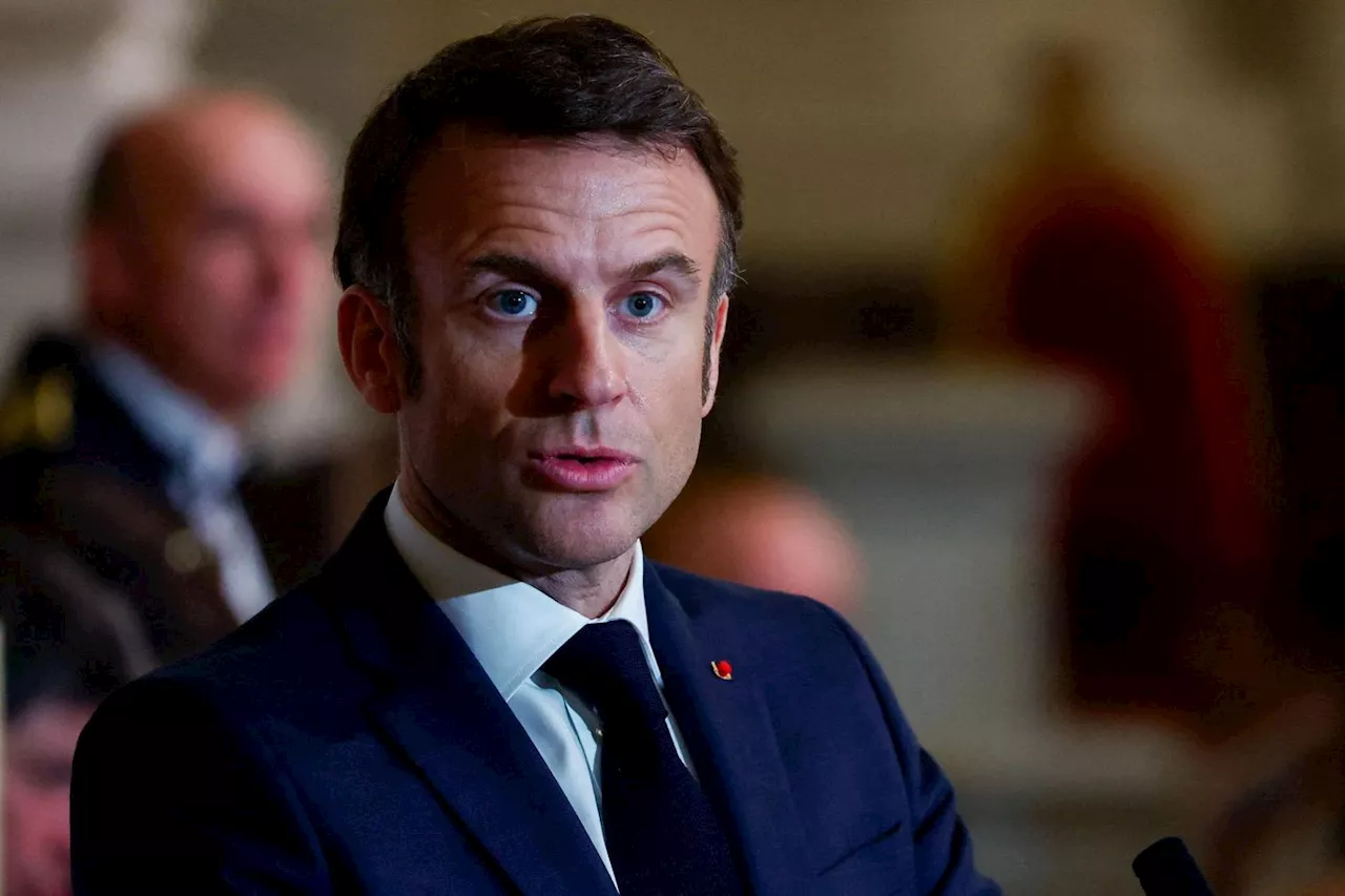 Emmanuel Macron met en garde contre la Russie en Ukraine