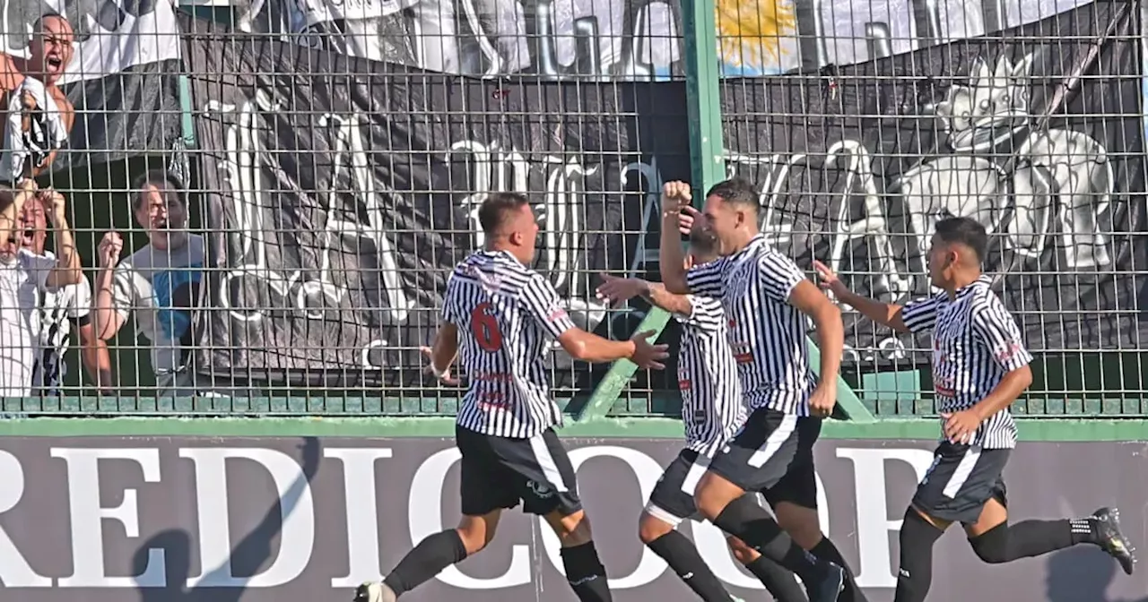 Copa Argentina: El Porvenir hizo historia y eliminó al Lanús de Zielinski