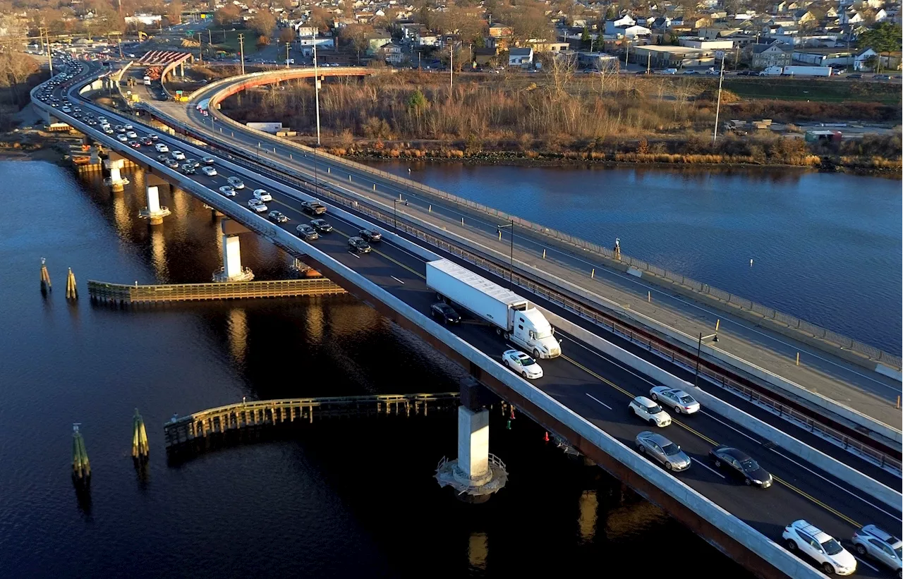 Rhode Island Governor Announces Replacement of Washington Bridge