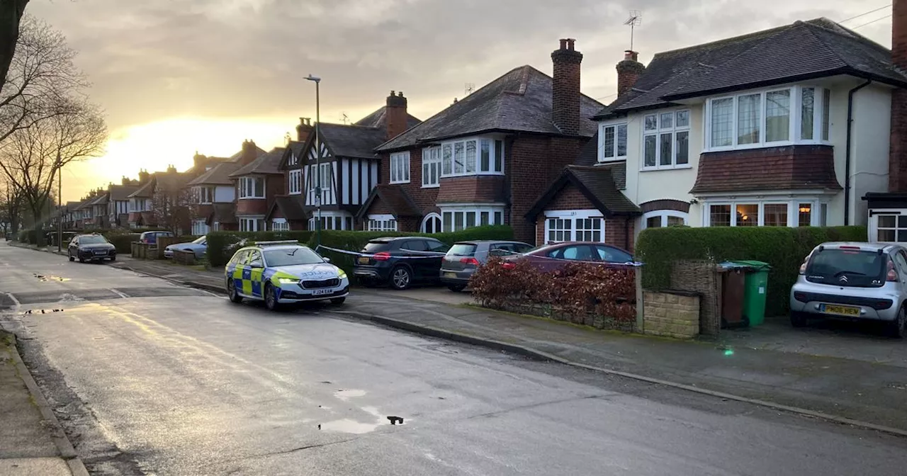 Man arrested after two people stabbed in Nottingham home