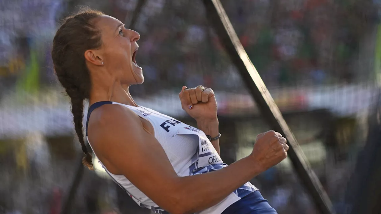 JO 2024: Mélina Robert-Michon candidate de l'athlétisme pour être porte-drapeau, hésitation chez les...