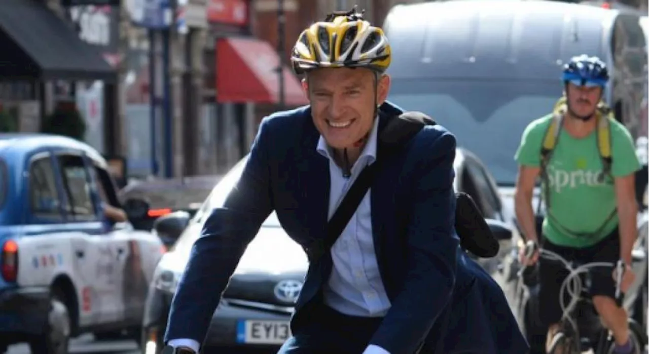 Jeremy Vine sues ex-footballer Joey Barton over "bike nonce" tweet