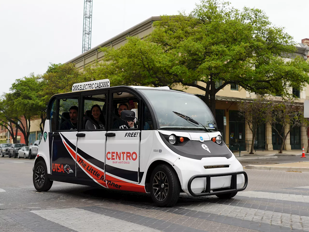 Free e-shuttles in downtown San Antonio a test project for UTSA and Centro SA