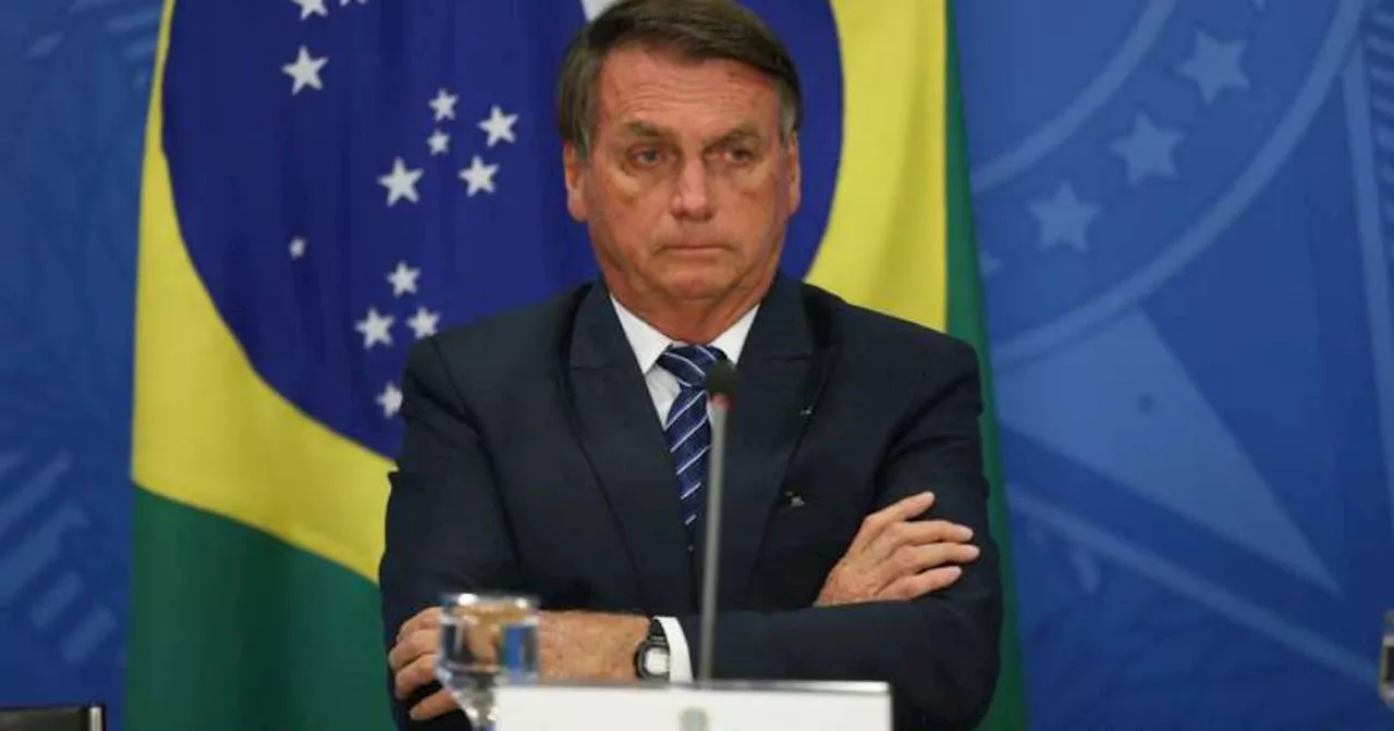 Ex-chefe da Aeronáutica afirma que ex-comandante do Exército ameaçou prender Bolsonaro, diz jornal