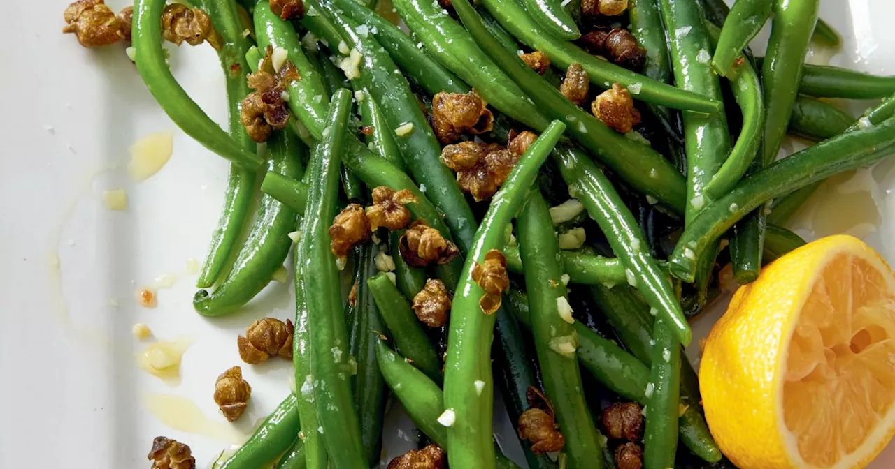 Green Beans with Crispy Capers and Garlic