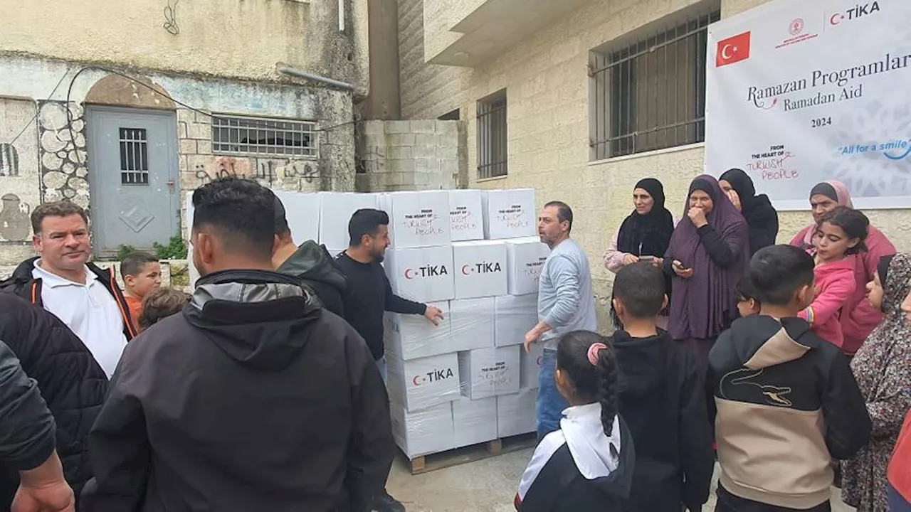 Turkish aid agency delivers aid packages to Palestine during Ramadan