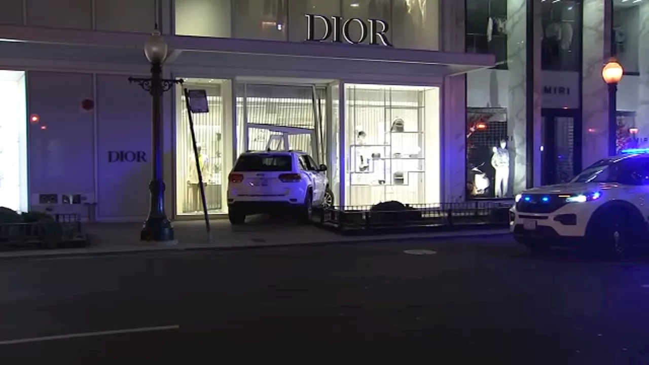 Car crashes into Dior store in Gold Coast in failed smash and grab