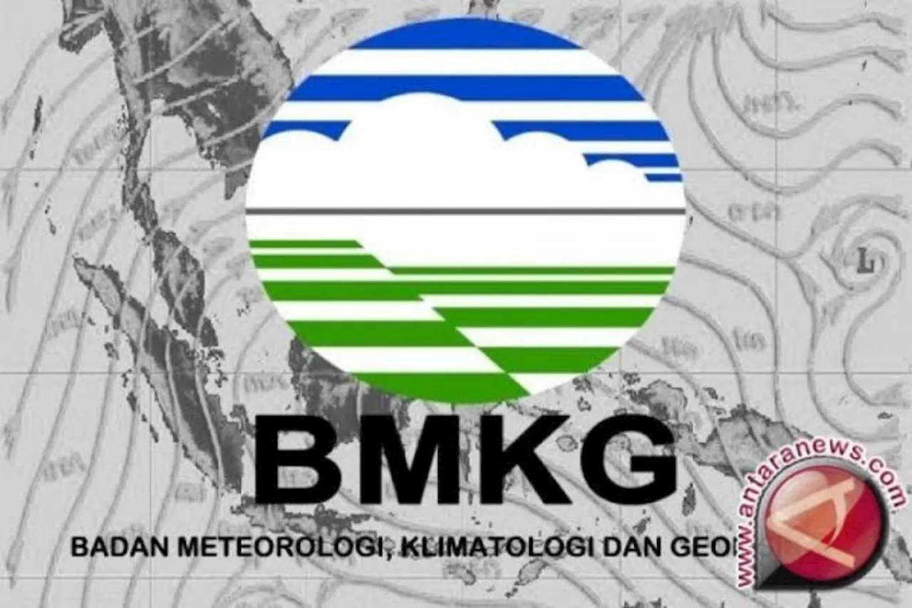 BMKG prakirakan sebagian wilayah Jakarta hujan ringan pada Sabtu siang