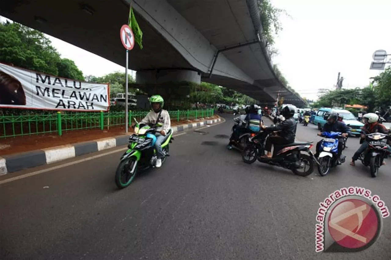 Ribuan kendaraan bermotor di Jakarta ditilang karena lawan arah