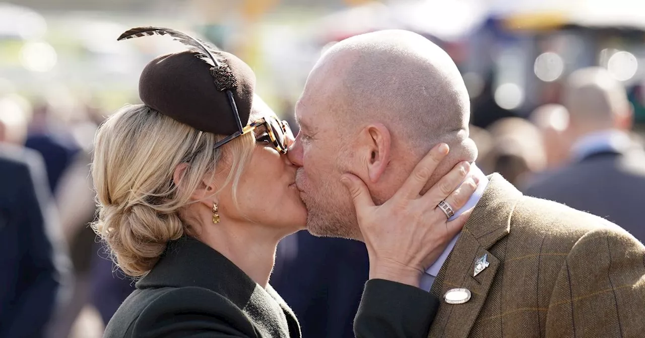 Frühlingsgefühle! Hier gibt Zara Tindall ihrem Mike einen Kuss