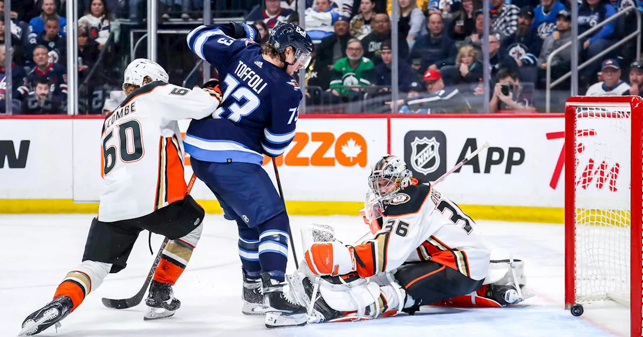 Toffoli scores 2 goals, Brossoit gets 2nd shutout of season as Jets beat Ducks 6-0