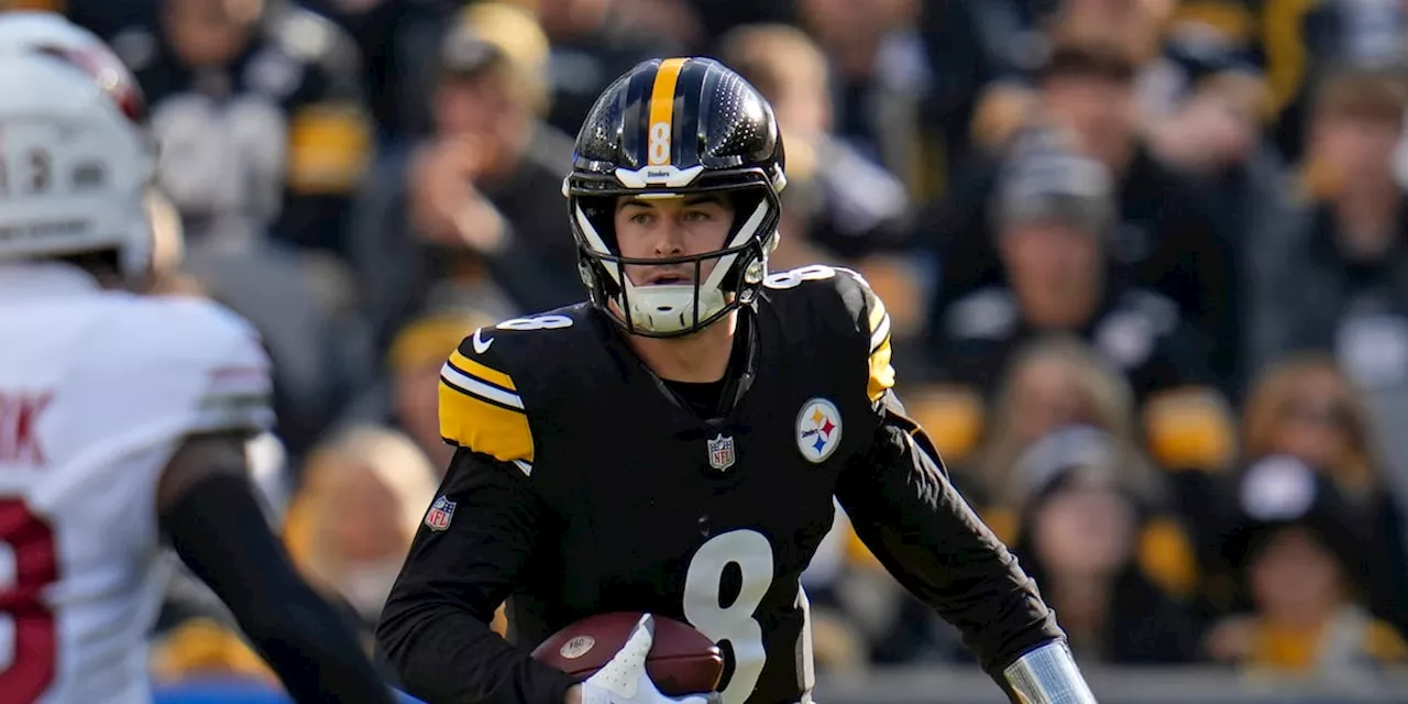 Steelers trade Kenny Pickett to the Eagles after signing Russell Wilson, sources tell the AP