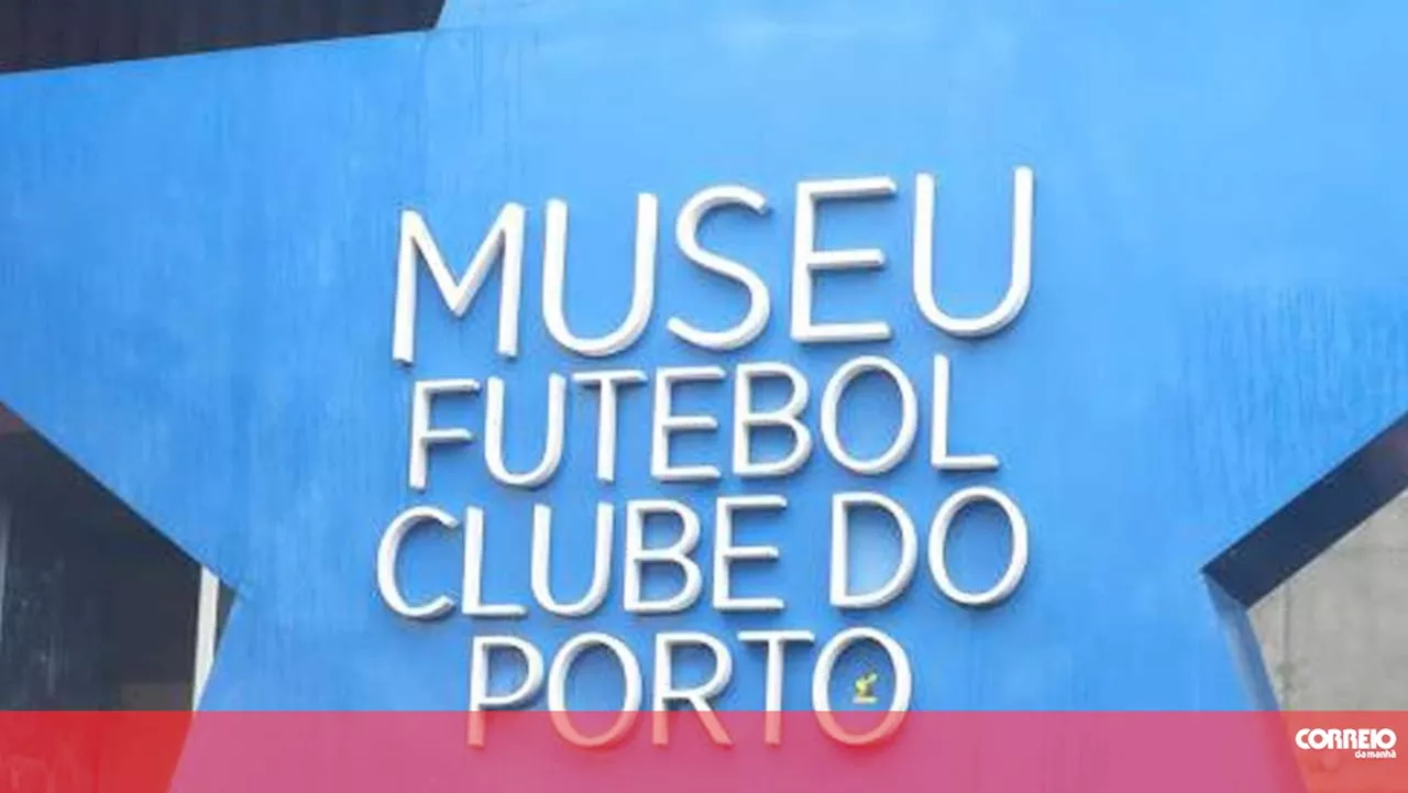 Claques do FC Porto tentam invadir Museu para pedir explicações por roubo de faixas