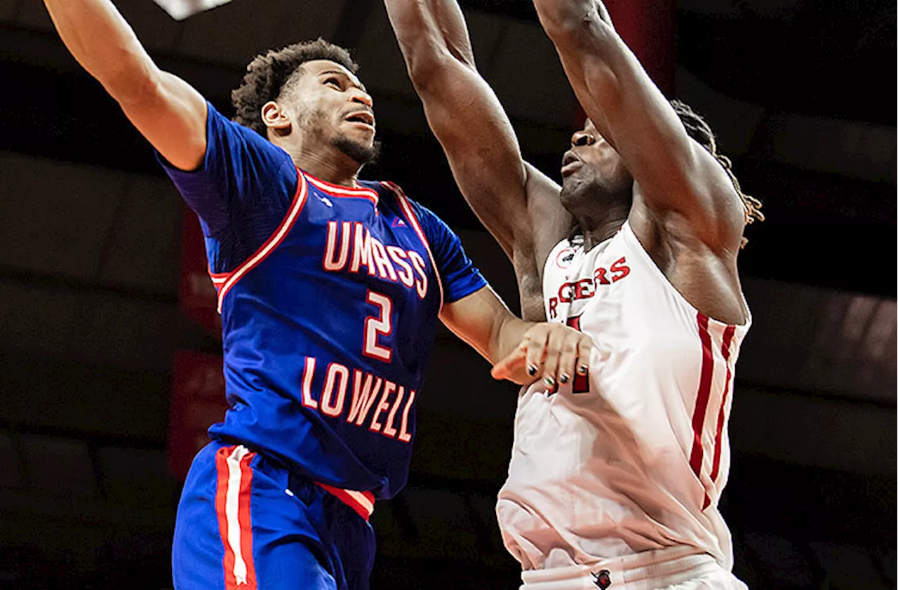 UMass-Lowell vs Vermont Predictions, Picks, and Odds: River Hawks Get Over the Vermont Hump