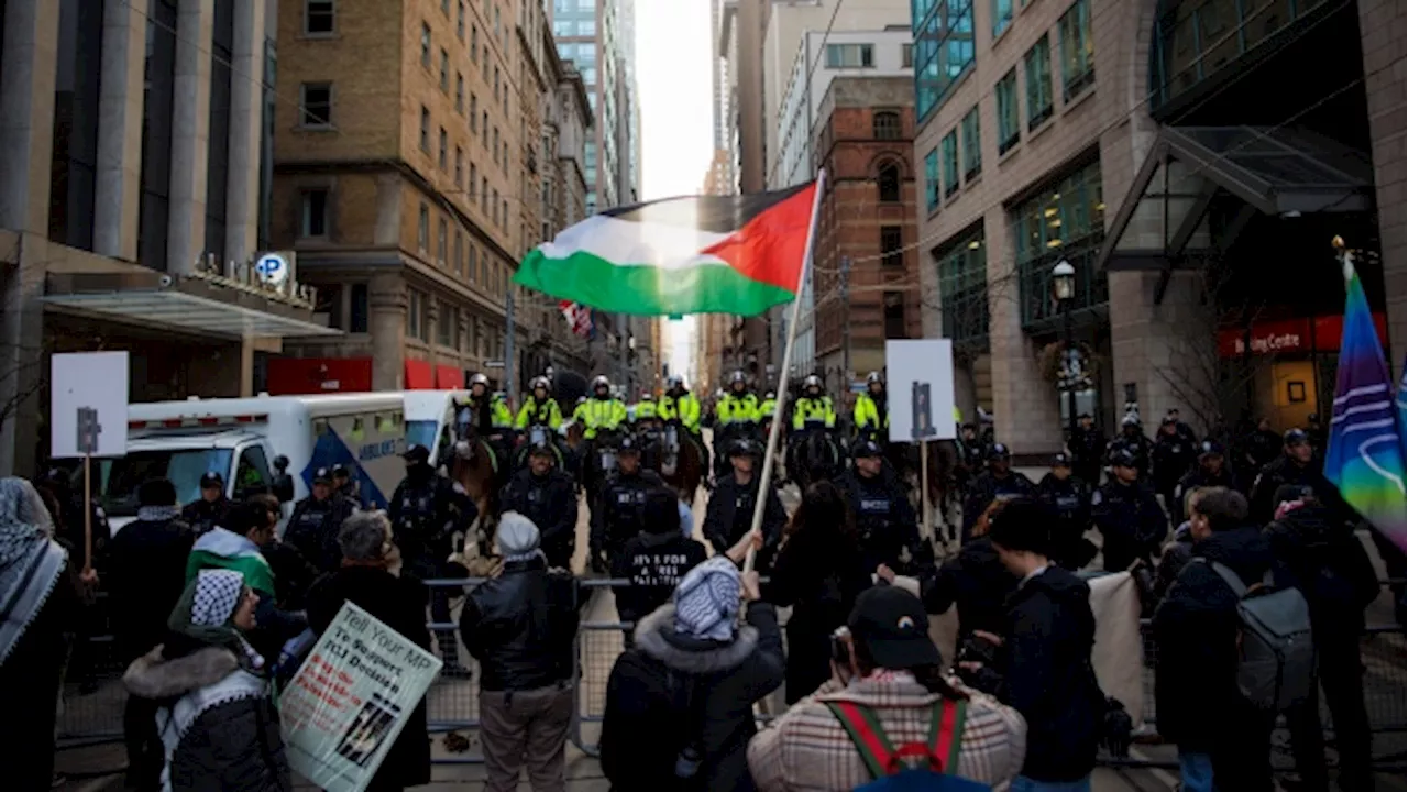 Toronto police make arrest as pro-Palestinian protesters rally outside Trudeau event