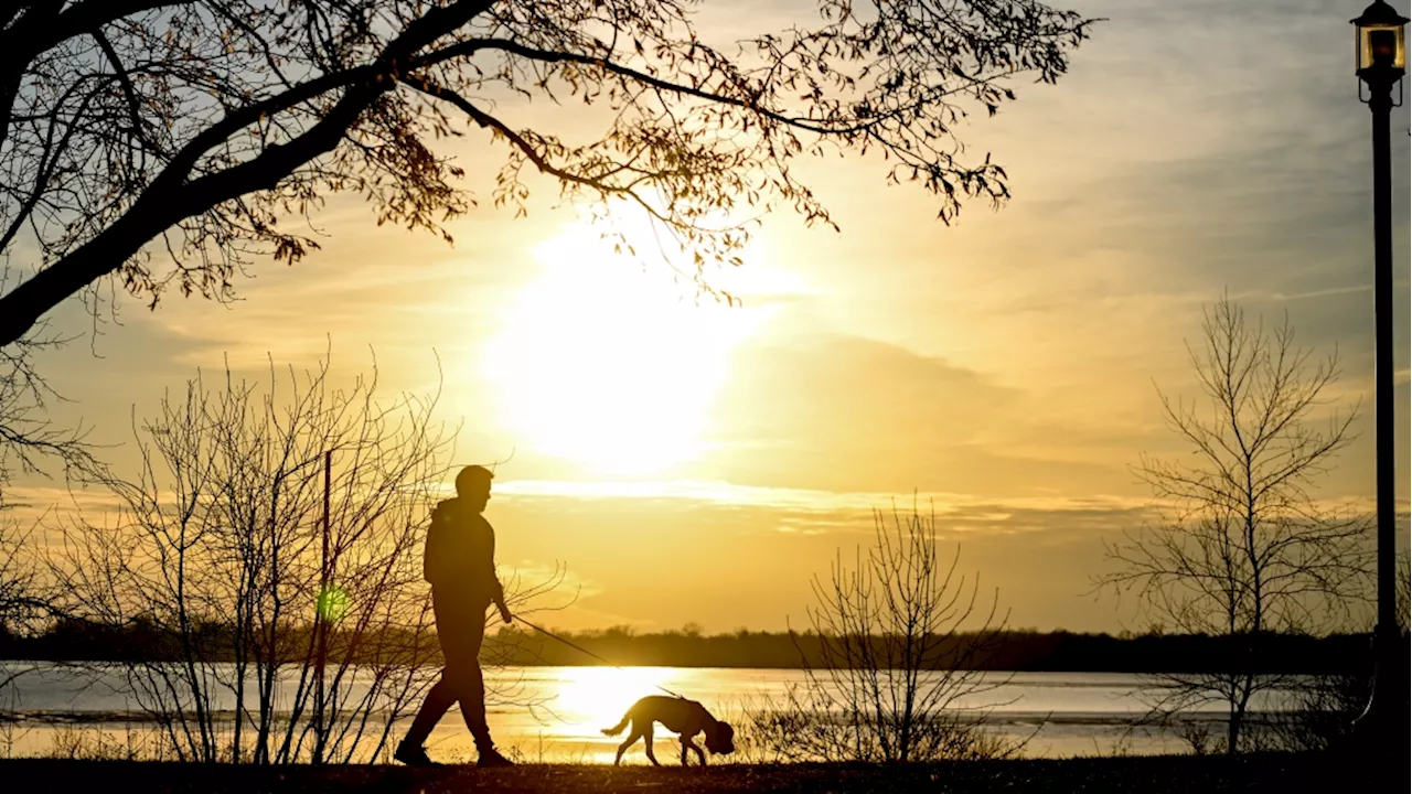 119-year-old temperature record among more than a dozen broken in Canada