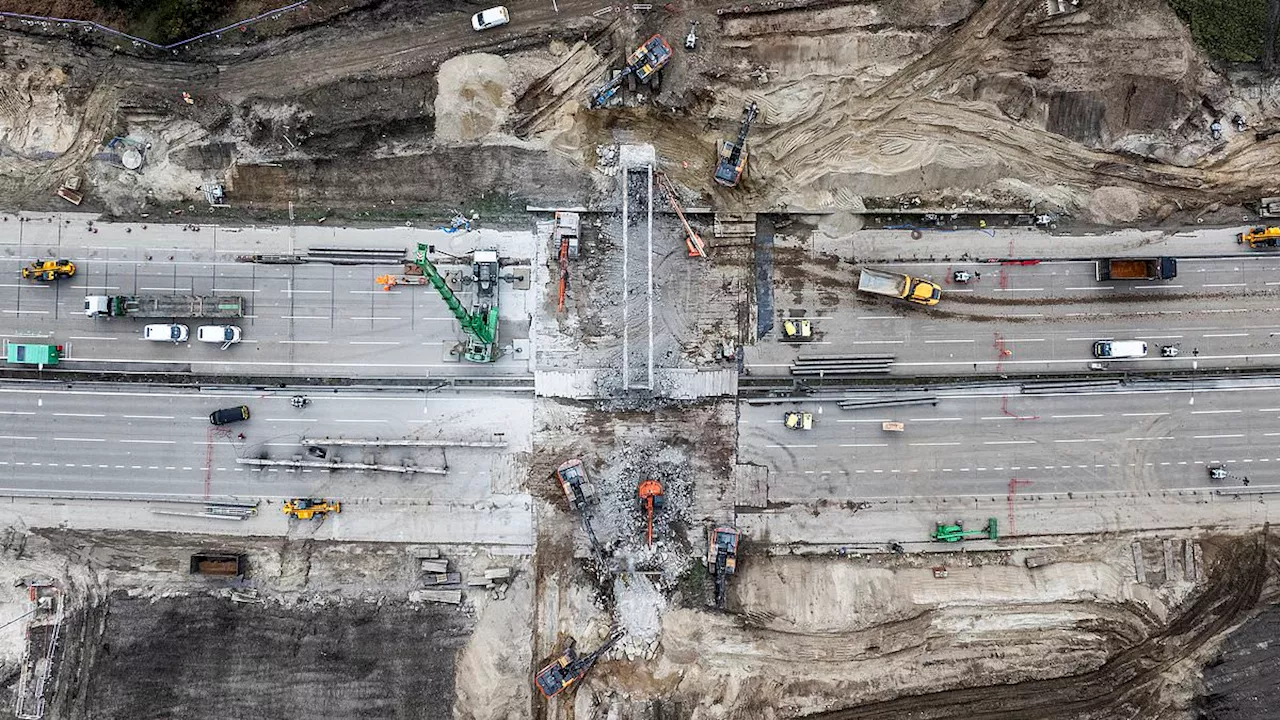 Amazing drone pictures show massive effort to replace bridge over M25