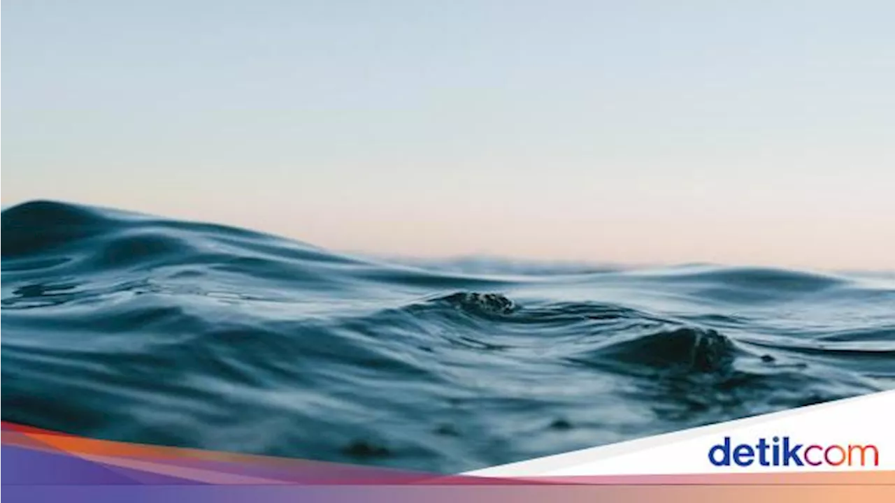 3 Alasan Dilarang Minum Air Laut Meski Darurat