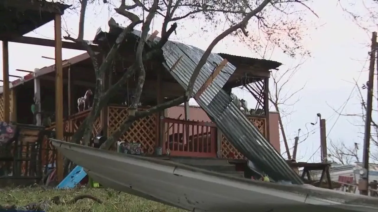 Houston weather: Golf ball size hail, Strong wind cause extensive damage in Bellville