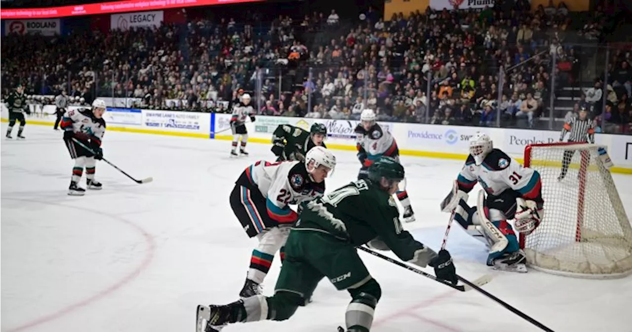 Junior hockey: Silvertips maul Rockets, Vees edge Warriors in OT