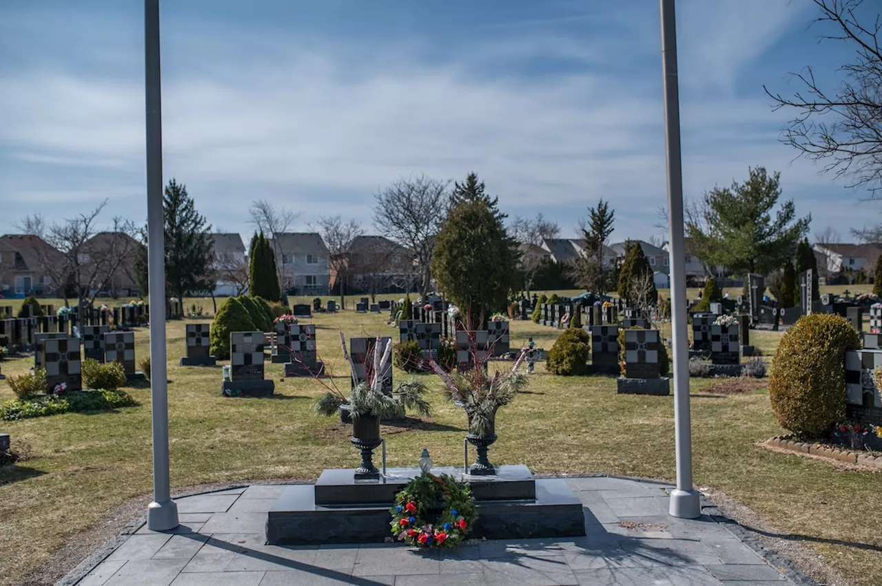 Monument to Nazi unit removed from Oakville, Ont. cemetery