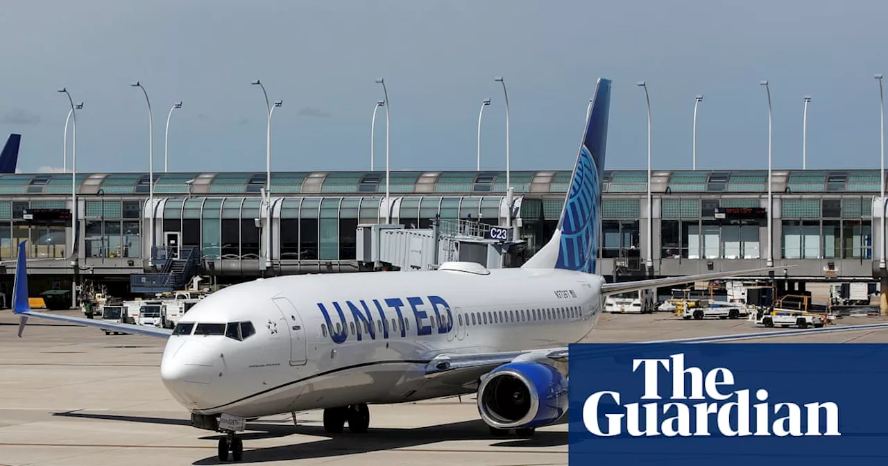 United Airlines plane loses panel before landing in Oregon