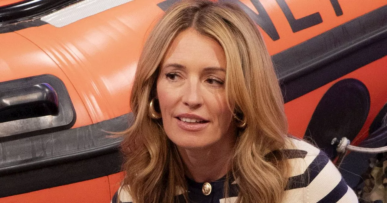 This Morning fans beg Cat Deeley to 'stop' habit that's prompted criticism