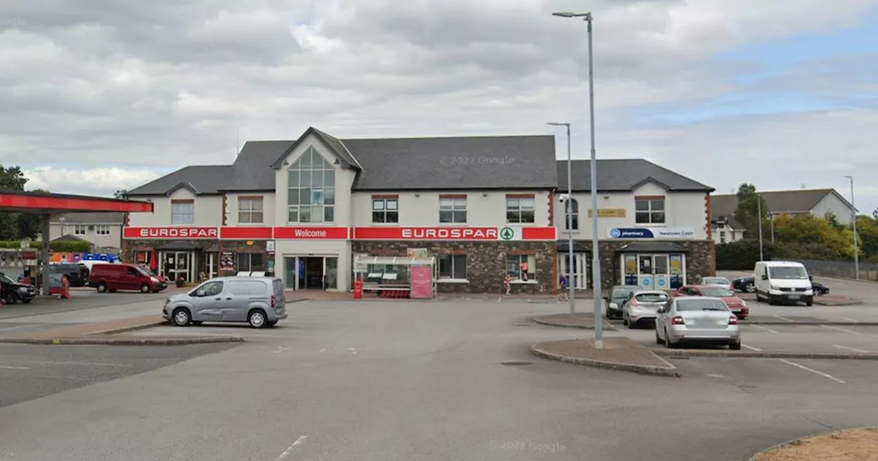 Man in critical condition after machete attack outside Eurospar in Cobh