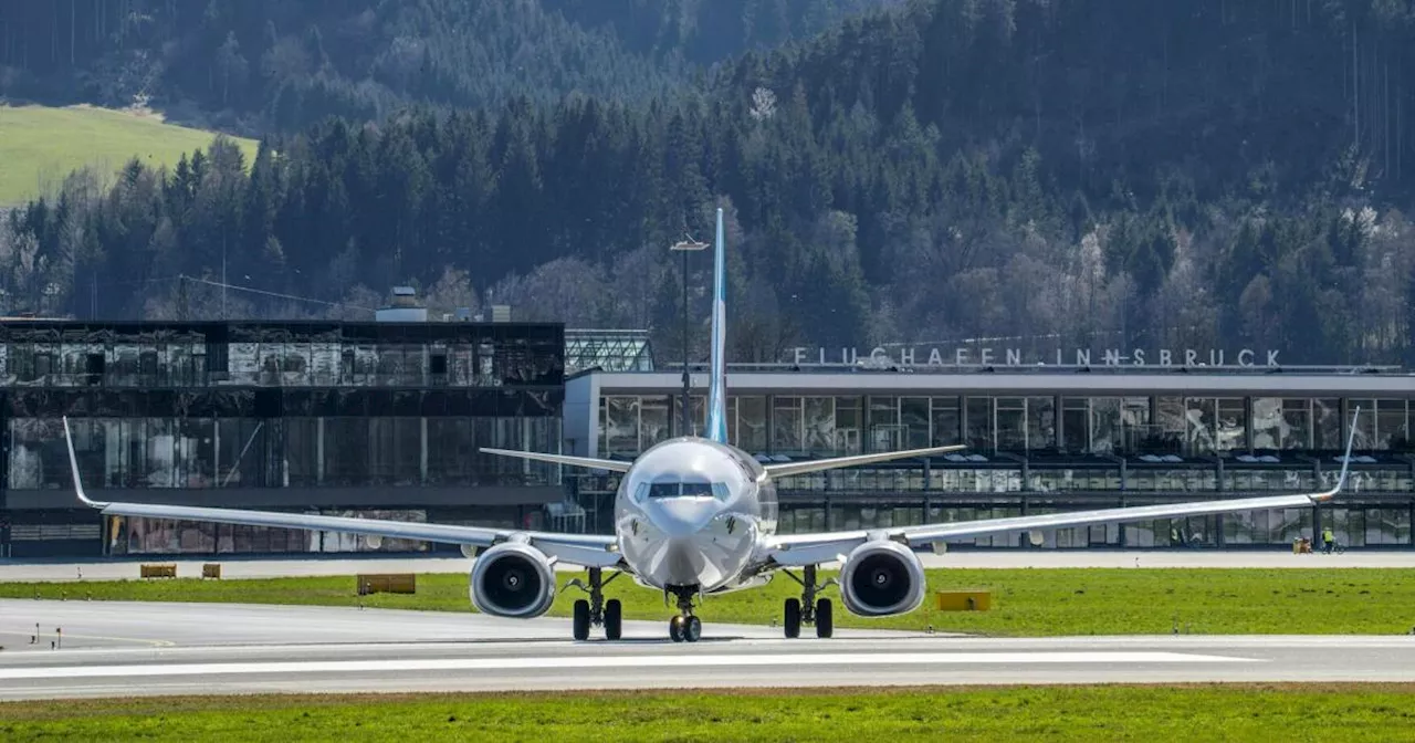 Schreck für Flugpassagiere nach Landung in Innsbruck: Rauch im Fahrwerk