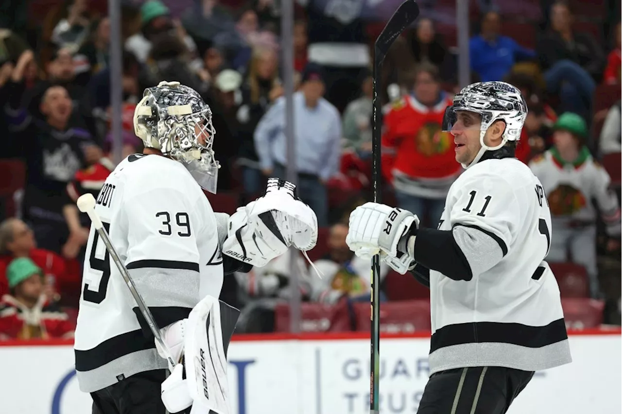 Kings ride fast start to shutout win against Blackhawks