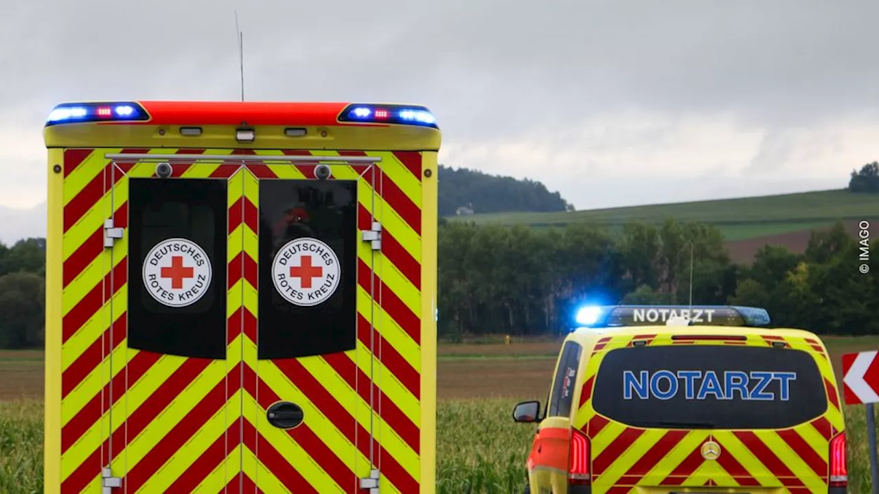 Zwei Motorradfahrer sterben bei furchtbarem Unfall