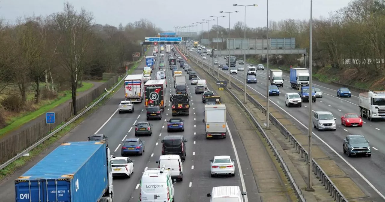 M25 traffic update as first daytime closure today causes long delays