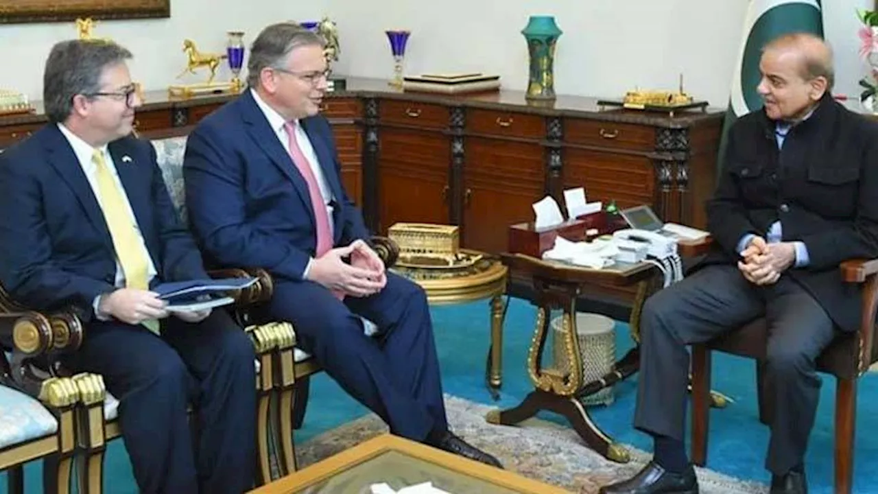 US Envoy Calls On PM Shehbaz : Bilateral Ties, Economic Stability Discussed