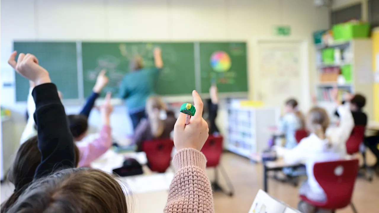 Mehr Mathe, mehr Lesen, mehr Sachkunde-Unterricht - so sollen unser Grundschüler besser werden!