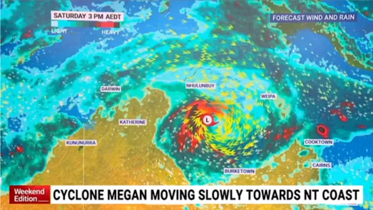 Locals warned as Tropical Cyclone bears down on Northern Territory